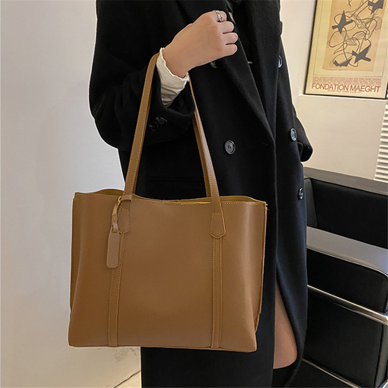 กระเป๋าโท้ทหนังเทียมสีดำคลาสสิ - Leather Work Handbags For Women บทวิจารณ์และราคา