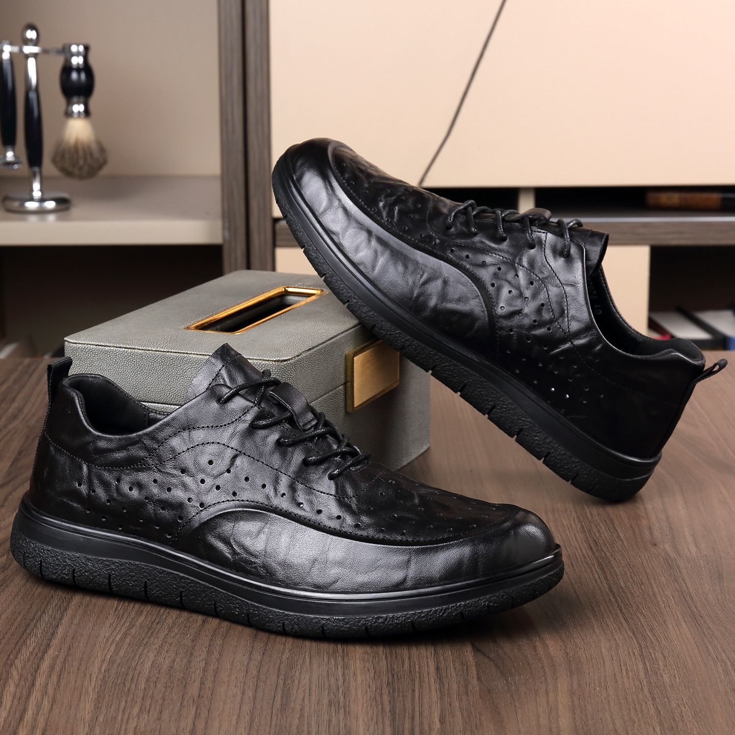 รองเท้าหนังแท้ลำลอง สไตล์หรูหร - Leather Work Outfit บทวิจารณ์และราคา