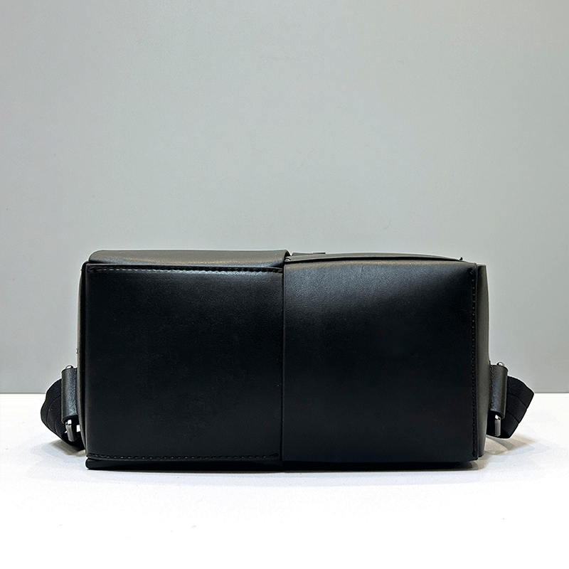 กระเป๋าเป้สะพายหลังสำหรับผู้ชา - Leather Work Backpack บทวิจารณ์และราคา