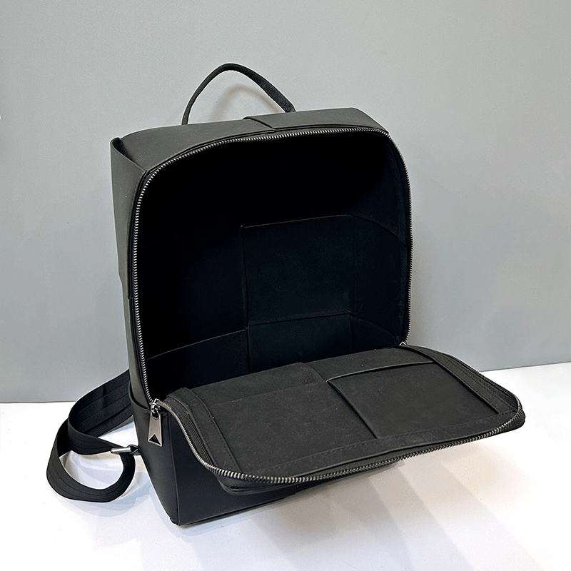 กระเป๋าเป้สะพายหลังสำหรับผู้ชา - Leather Work Backpack บทวิจารณ์และราคา
