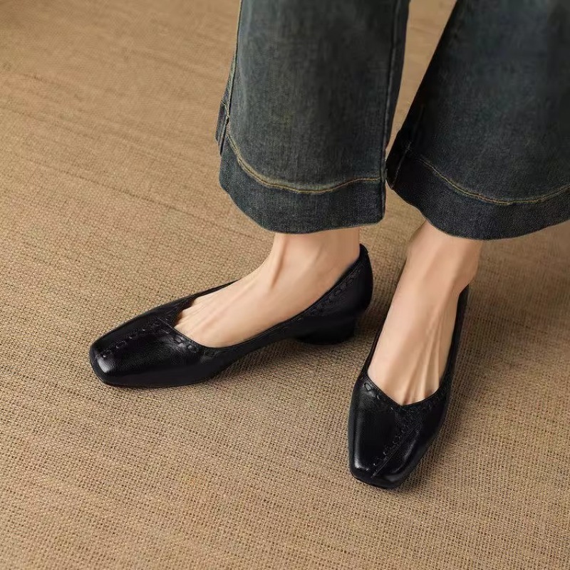 รองเท้าส้นเตี้ยทรงเหลี่ยมแบบสว - Leather Work Outfit บทวิจารณ์และราคา