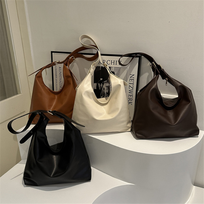 กระเป๋าหนังสีดำทรงเพรียวบาง สะ - Leather Work Outfit บทวิจารณ์และราคา