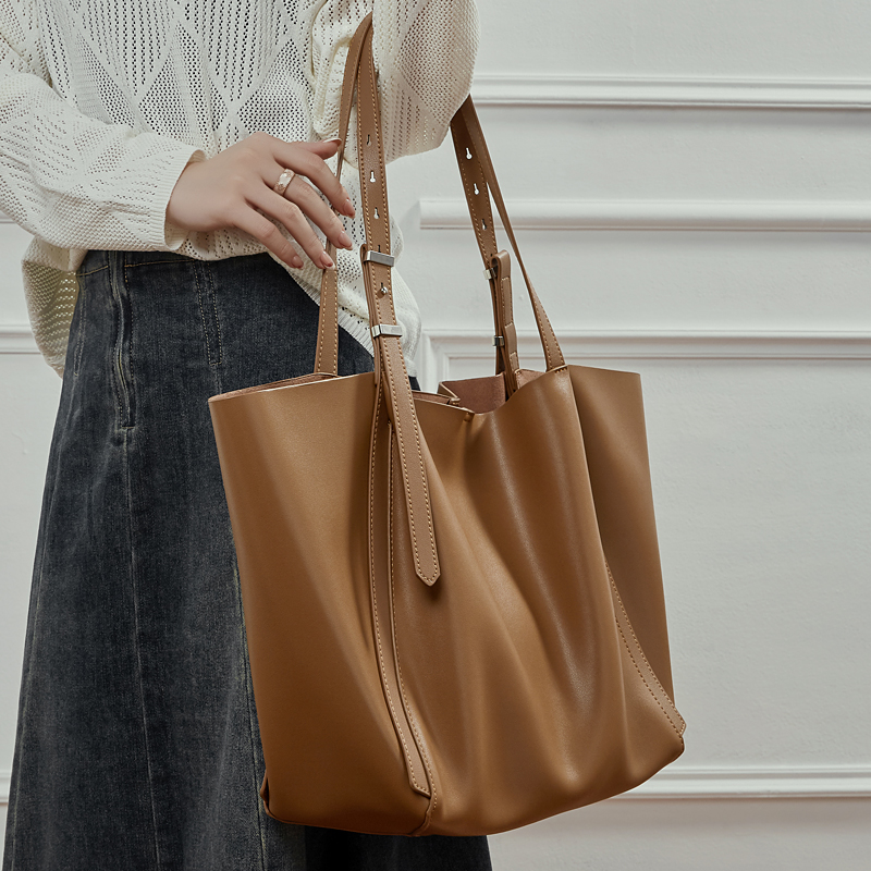 กระเป๋าโท้ทหนังแท้ขนาดใหญ่ HIF - Leather Work Handbags For Women บทวิจารณ์และราคา